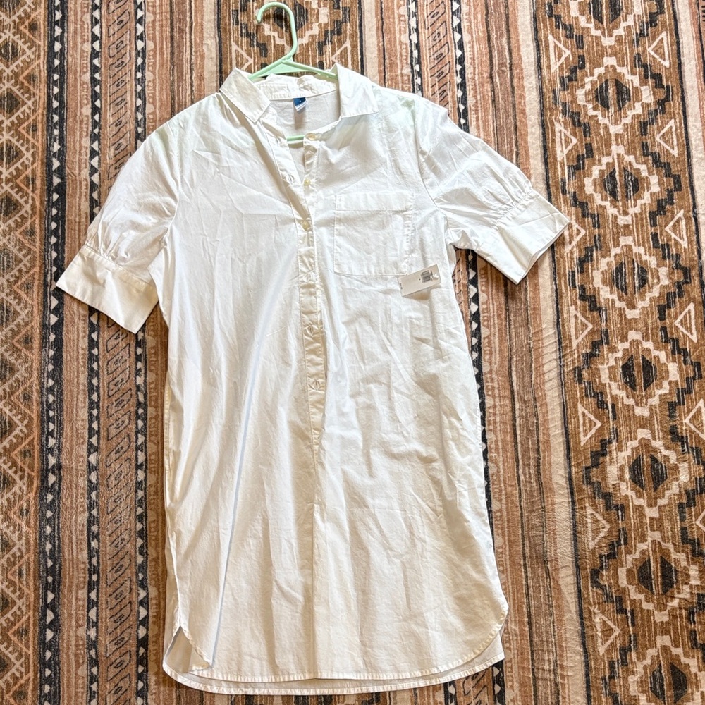 Women’s Old Navy White Button Down Dress